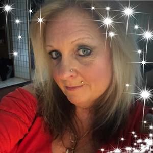 Meet your Posher, Carla